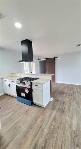 Foto del edificio - 504 W 25th St