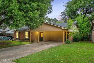 Building Photo - 131 Tooke Dr