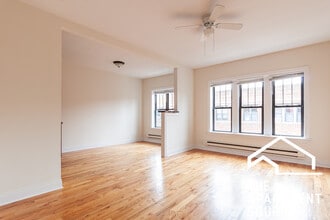 Building Photo - 628 W Cornelia Ave