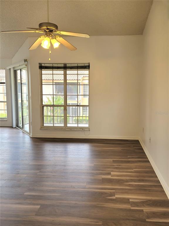 Building Photo - 4807 Brighton Terrace