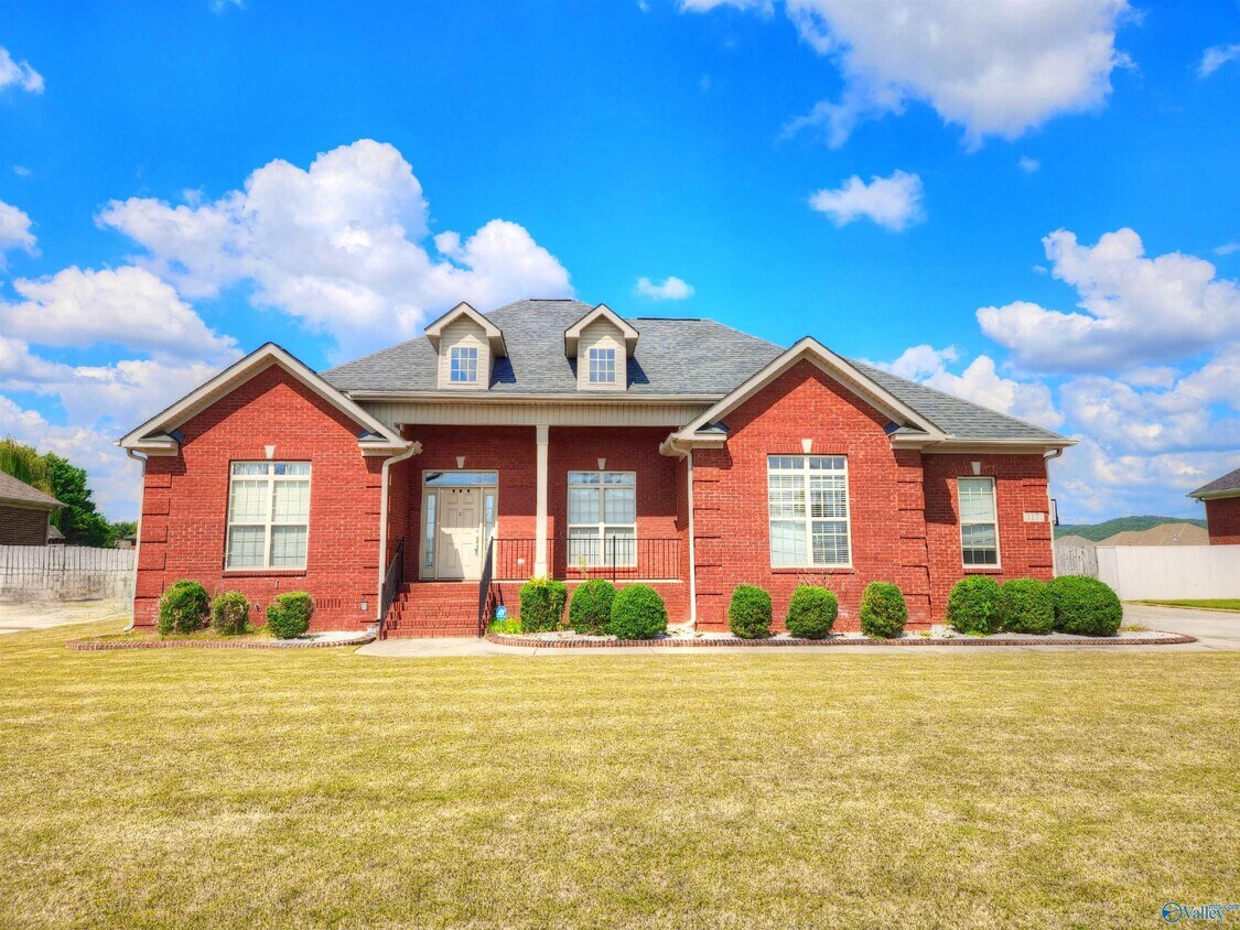 Foto principal - 117 Shadow Pointe Cir