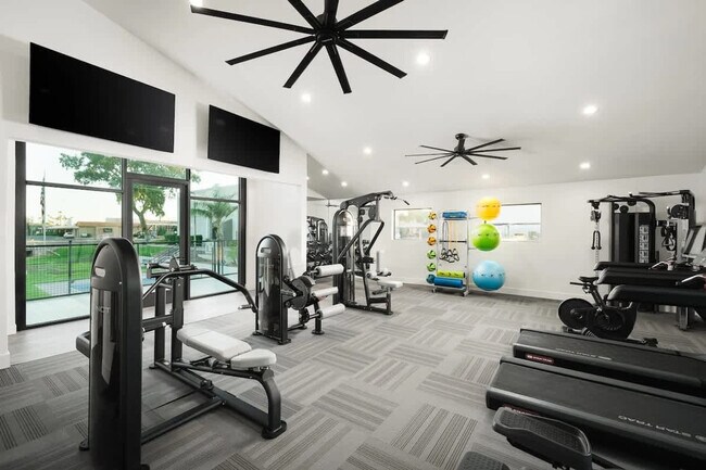 Foto del edificio - 8550 E McDowell Rd