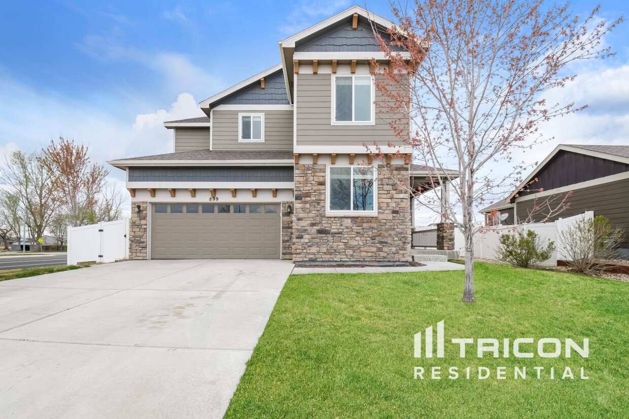 Foto principal - 899 Shirttail Peak Ct
