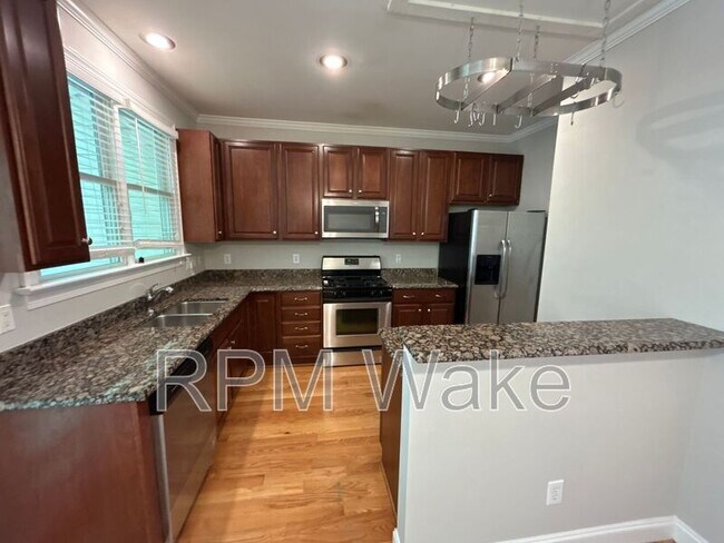 Building Photo - 242 Ashton Hall Ln