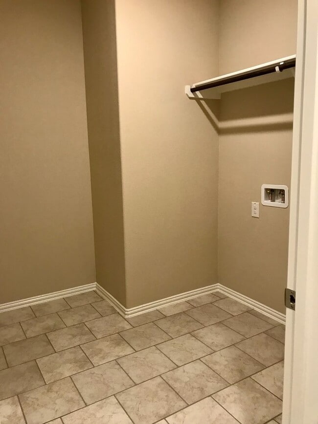 Building Photo - Beautiful Home in Parks Bell