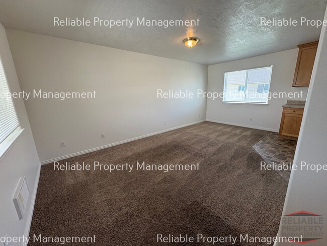 Building Photo - 3713 Deloy Dr