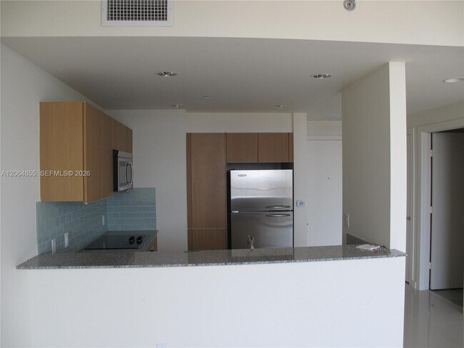 Foto del edificio - 1050 Brickell Ave