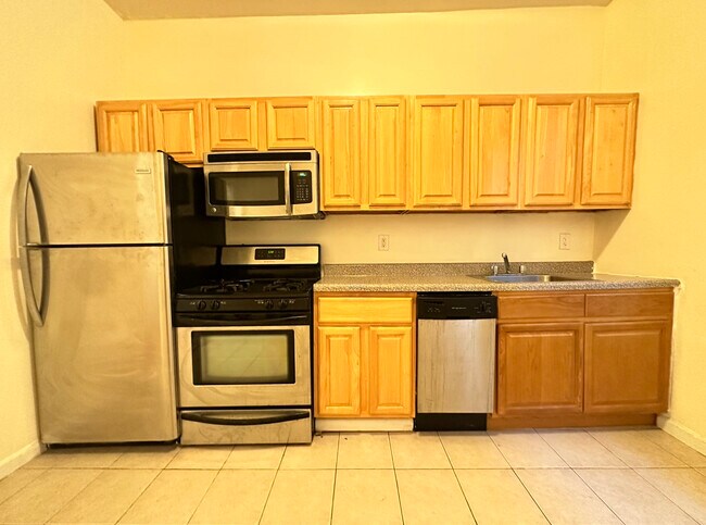 Foto del edificio - 408 W 130th St