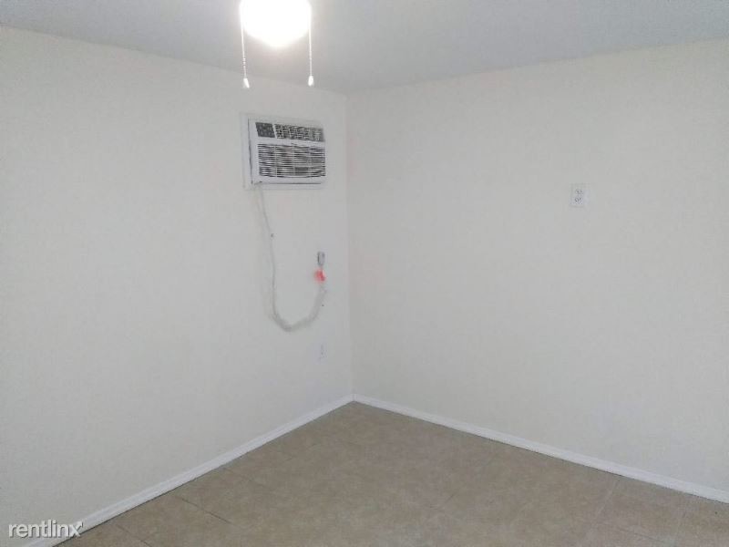 Primary Photo - 2 br, 1 bath Apartment - 4091 42nd Ave N.