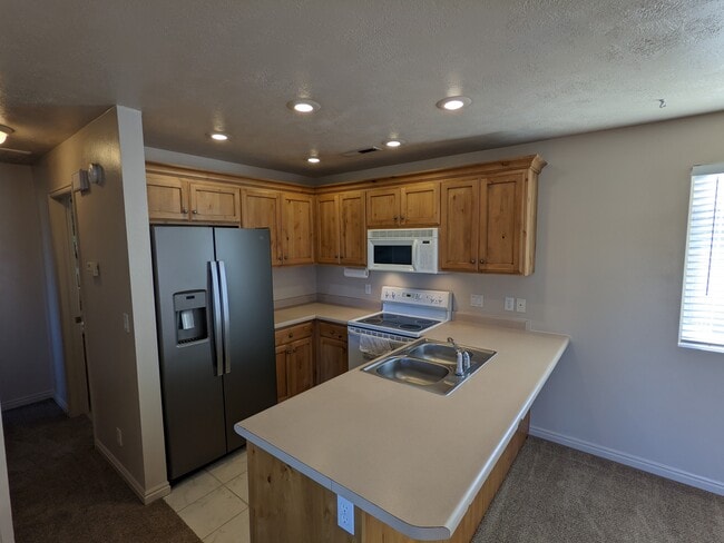 Building Photo - 42 N 500 W