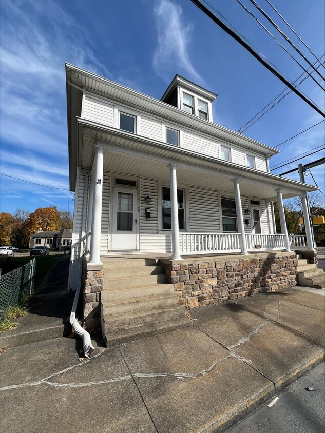 Foto principal - 3 bedroom home in Shippensburg PA!