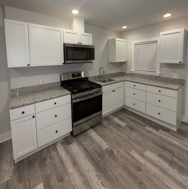 Foto del edificio - 5209 W Lake St