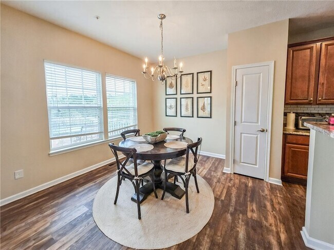 Foto del edificio - 813 Fairgate Drive