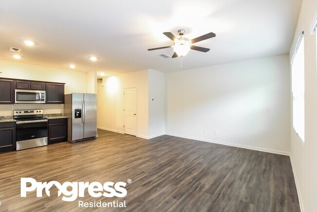 Building Photo - 3049 Lexington Terrace