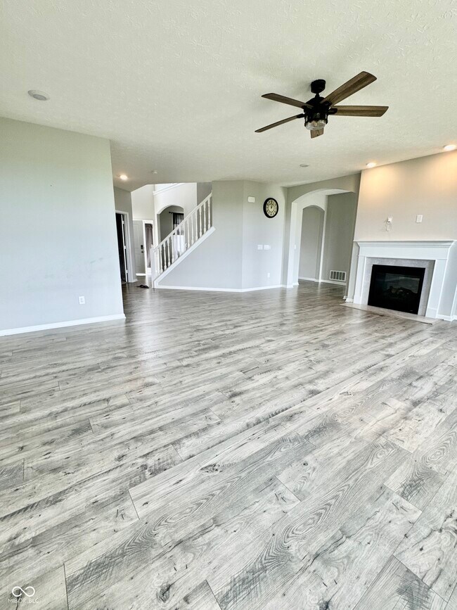 Foto del edificio - 831 Blaine Dr