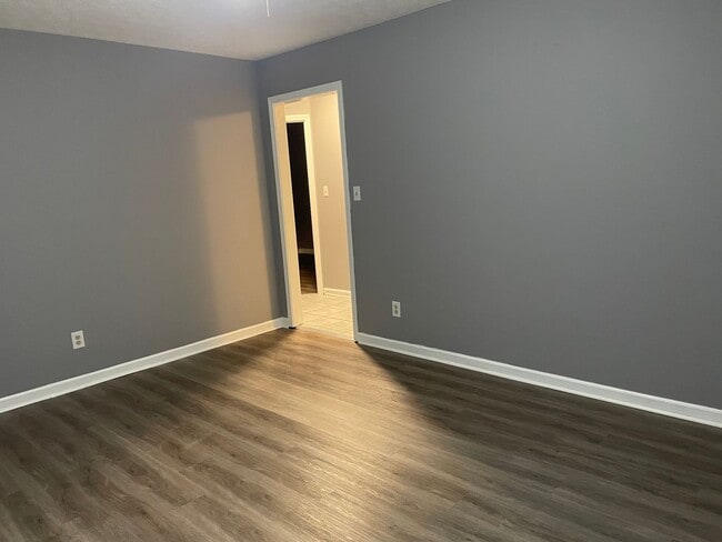 Building Photo - 107 Oliver St