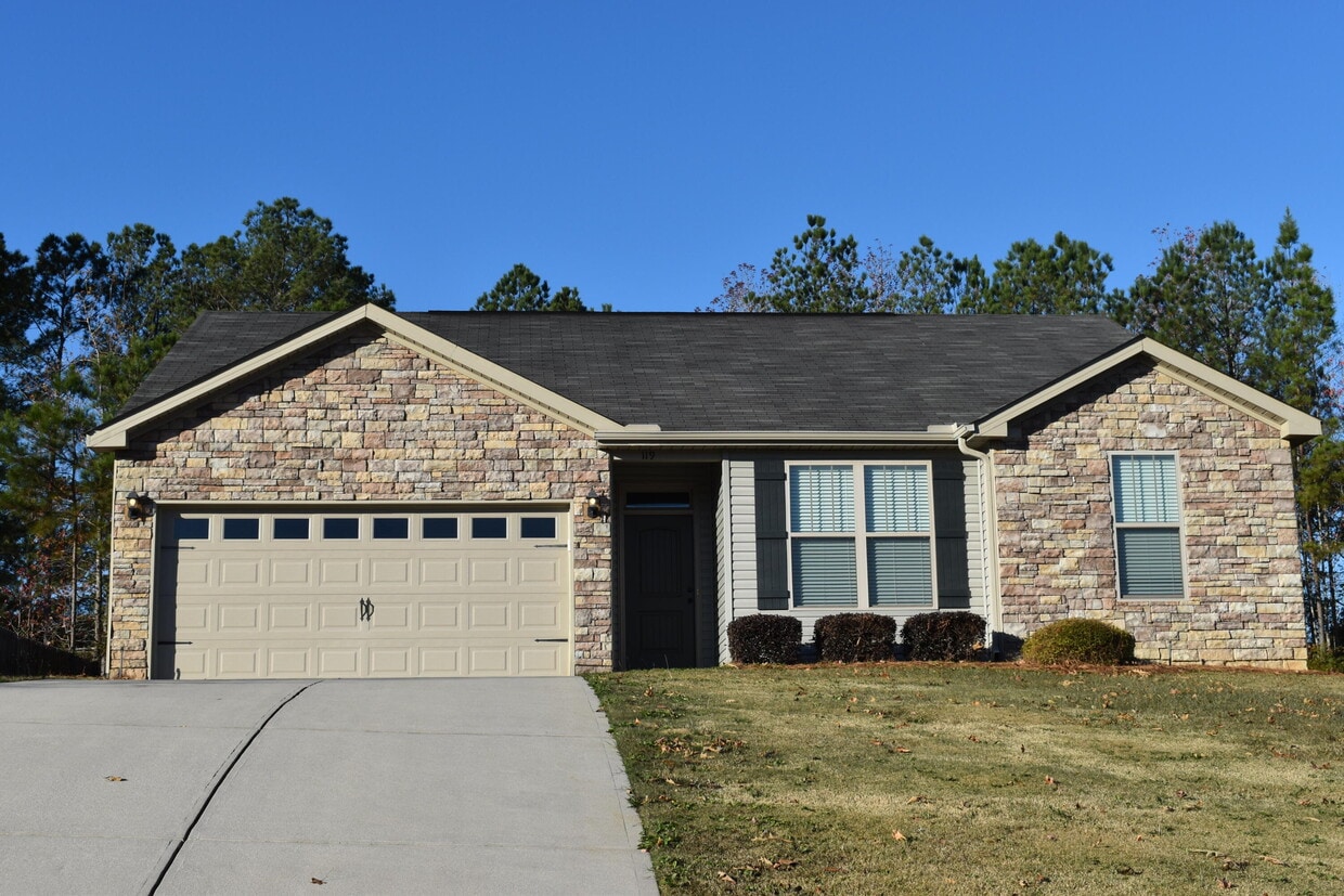 Foto principal - 119 Oliver Hardy Ct