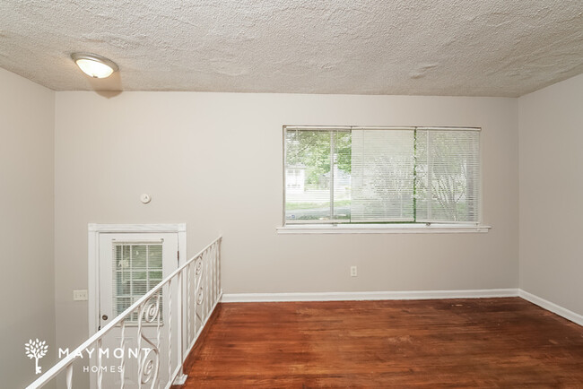Building Photo - 1337 4th Way NW