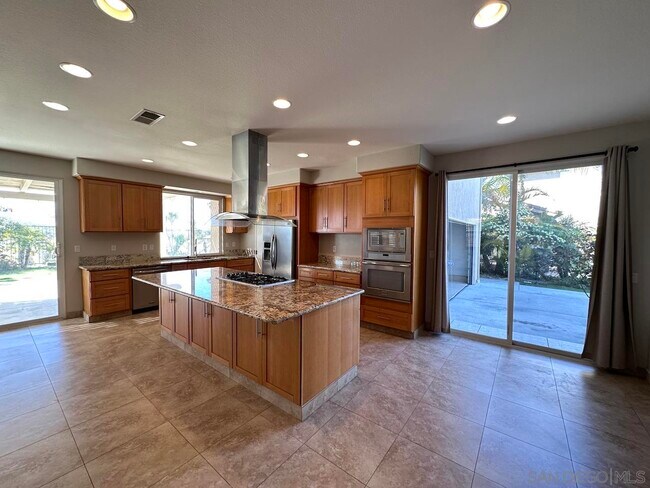 Foto del edificio - 972 Merced River Rd