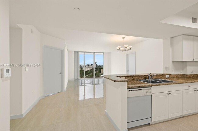 Foto del edificio - 19501 W Country Club Dr