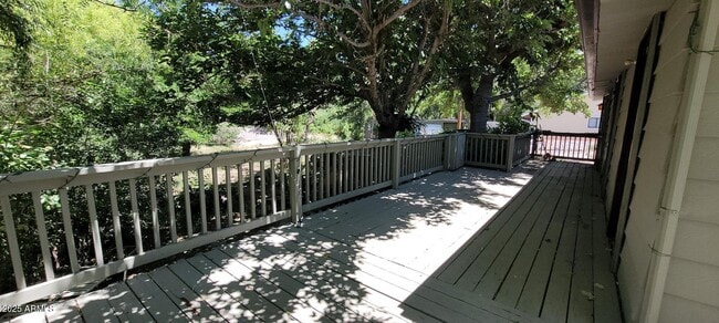 Building Photo - 16685 Shrine Dr