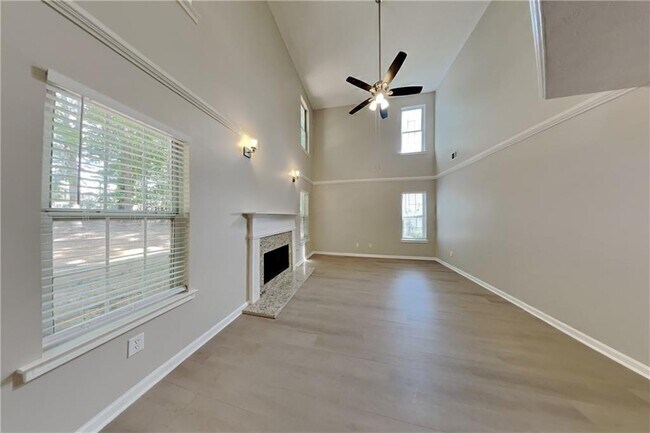 Foto del edificio - 3366 English Oaks Dr NW