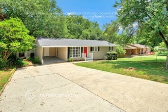 Building Photo - 2642 Hill Ln