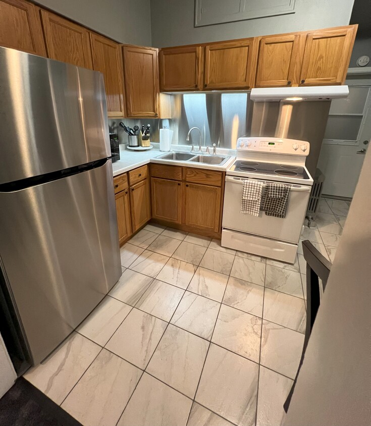 Unit D 2BR Kitchen - 415 Market St