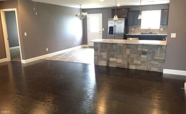 Building Photo - 3 br, 2 bath House - 333 Lyle Curtis Circle