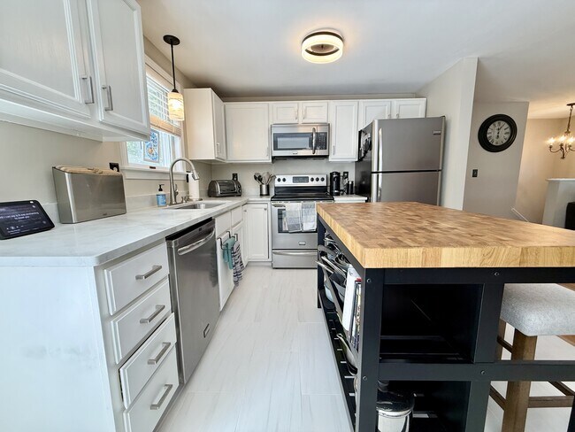 Foto del edificio - 49 Buttonwood Rd