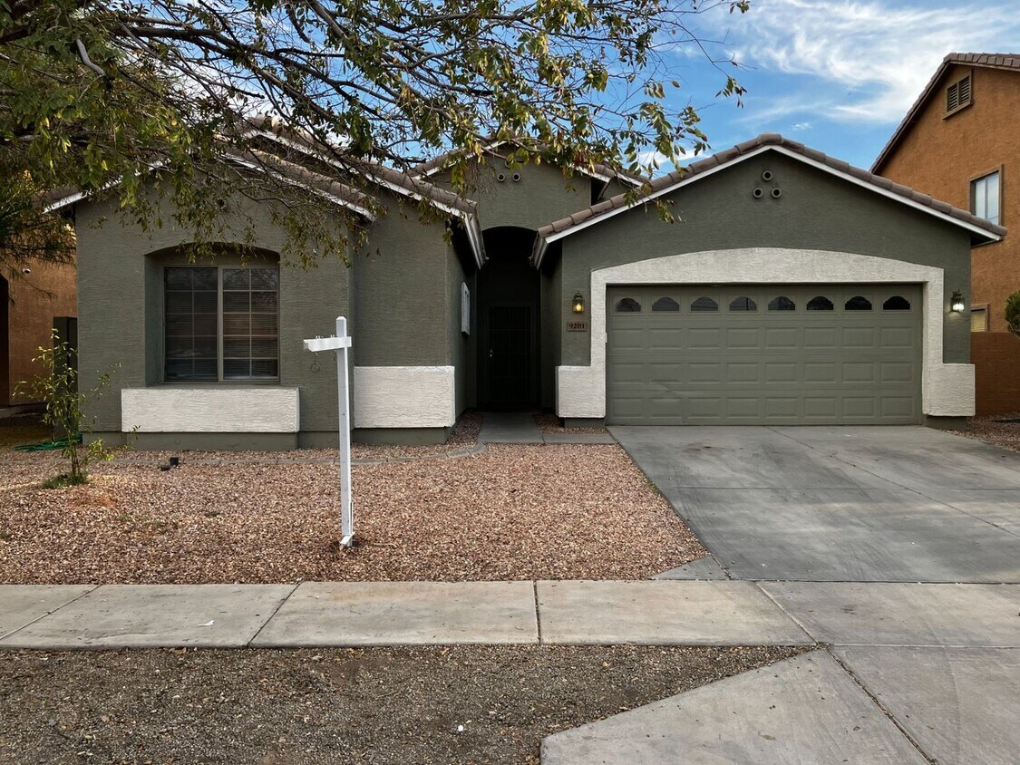 Foto principal - 9201 W Elwood St