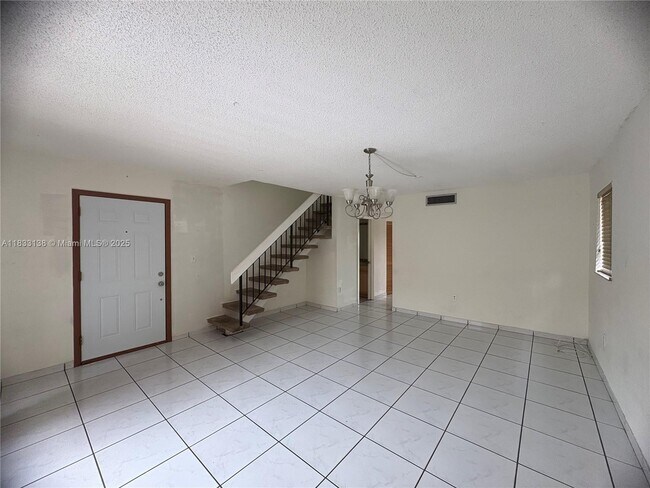 Foto del edificio - 5625 W 26th Ct