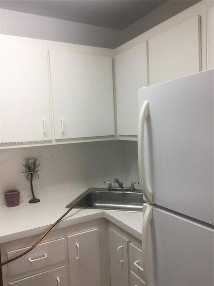 Foto principal - 9229 SW 87th Ave