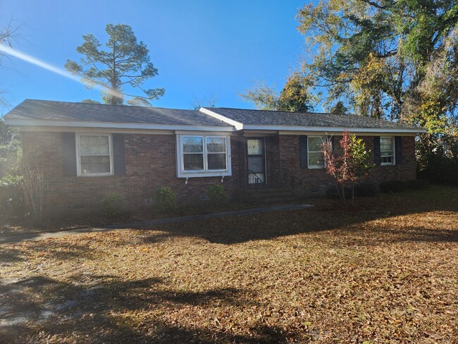 Building Photo - 4906 Lord Byron Rd