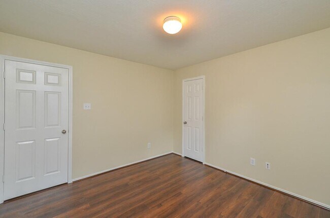 Foto del edificio - 25523 Lockspur Dr