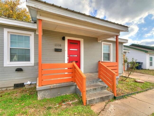 Photo - 1338 South Dr House