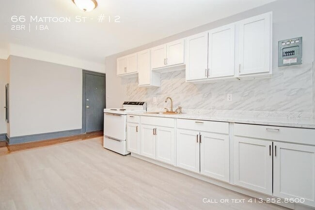Building Photo - 66 Mattoon St
