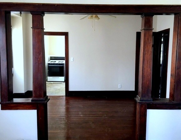Foto del edificio - 1750 S Twyckenham Dr