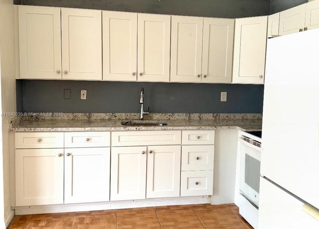 Foto del edificio - 19354 NW 28th Ct