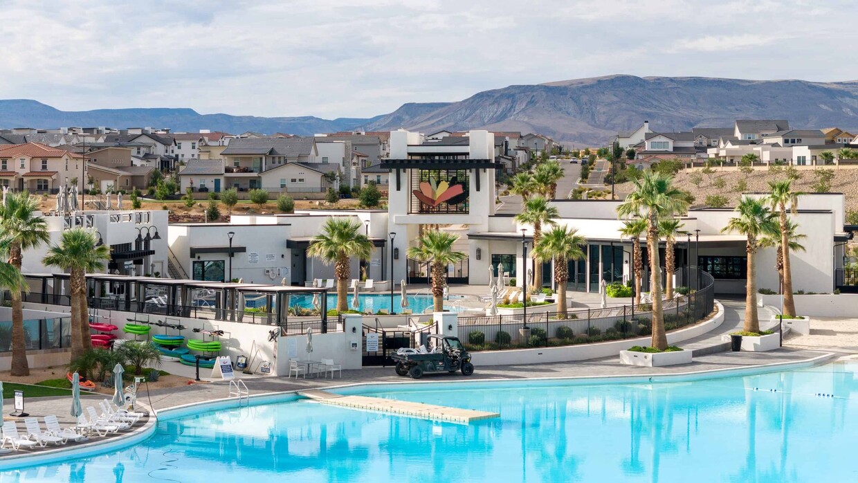 Primary Photo - Live the Desert Color Lifestyle - 3 Bedroo...