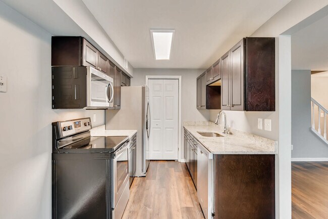 Building Photo - 64 Brookshire Dr