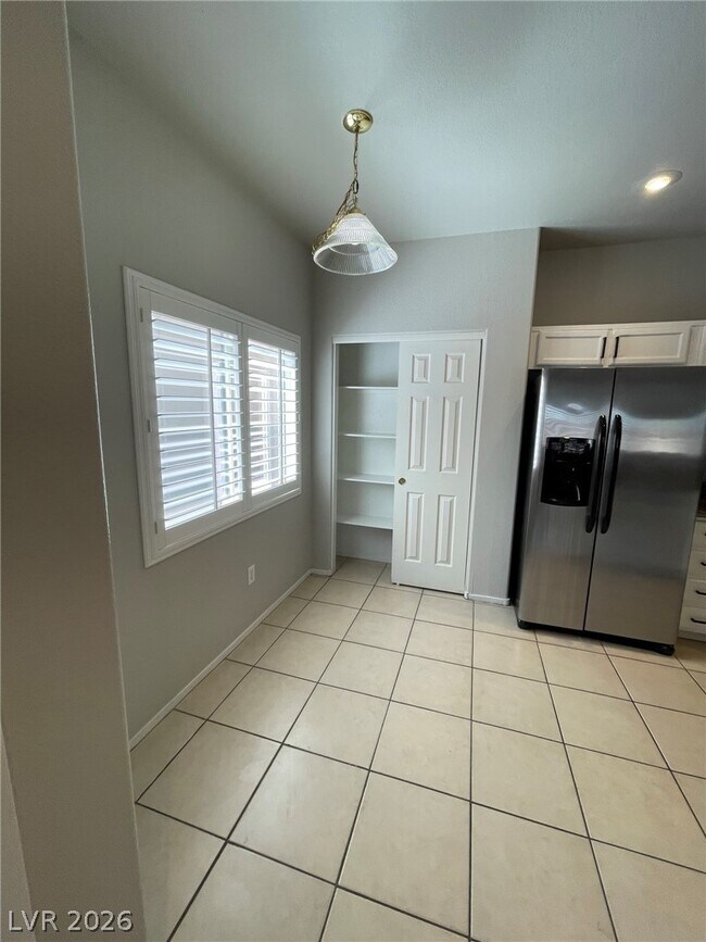 Foto del edificio - 1274 Capital Gains Dr