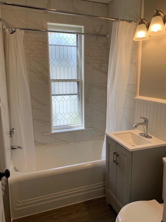 Building Photo - 49 Talcott Ave