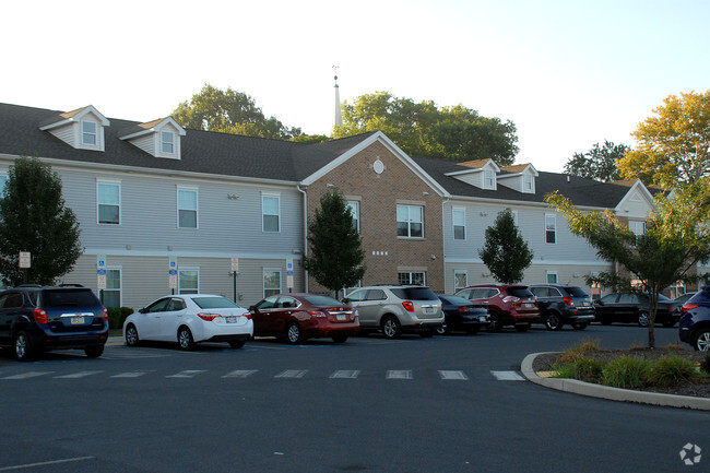 Building Photo - Washington Square Townhomes