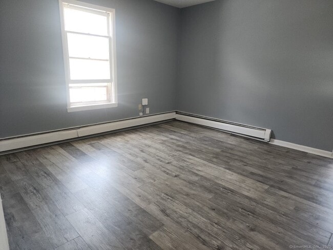 Building Photo - 88 Twiss St