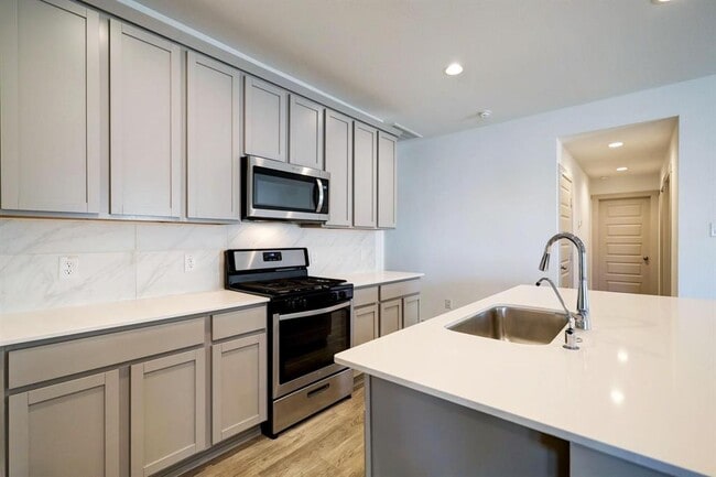 Building Photo - 8051 Black Forest Ln