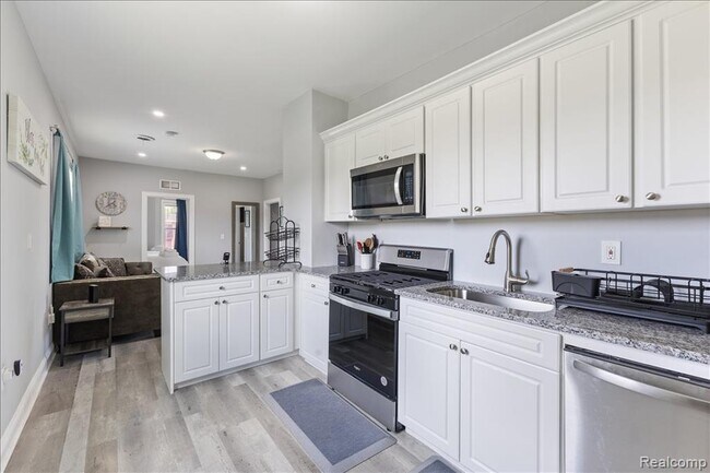 Foto del edificio - 885 Clairmount Ave