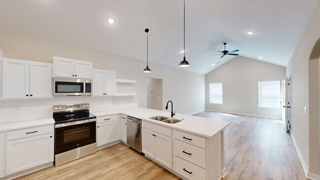 Foto del edificio - Beautiful New Construction 3BR Townhome in...