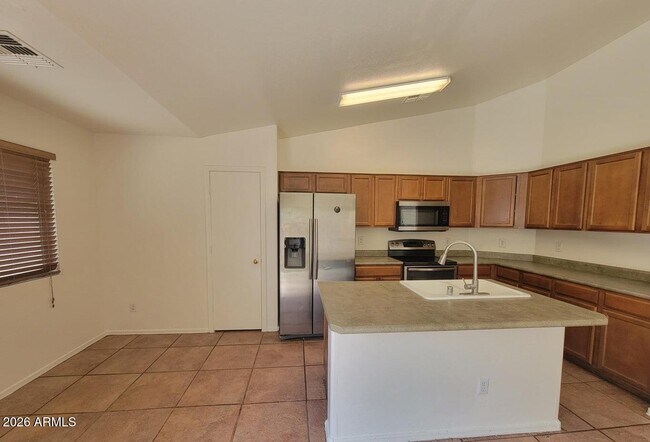 Foto del edificio - 3133 W Huntington Dr