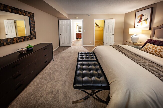 Dormitorio espacioso - Grandin House